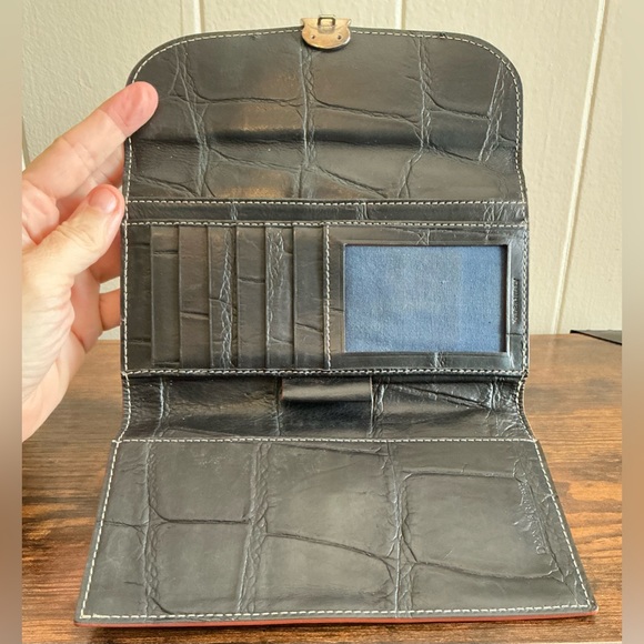 Rare HTF Made In Italy Vintage Dark Blue/Black Moc Croc Dooney & Bourke Wallet - Picture 4 of 4